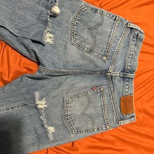 Women’s Levi jeans. Size 26. Medium wash.